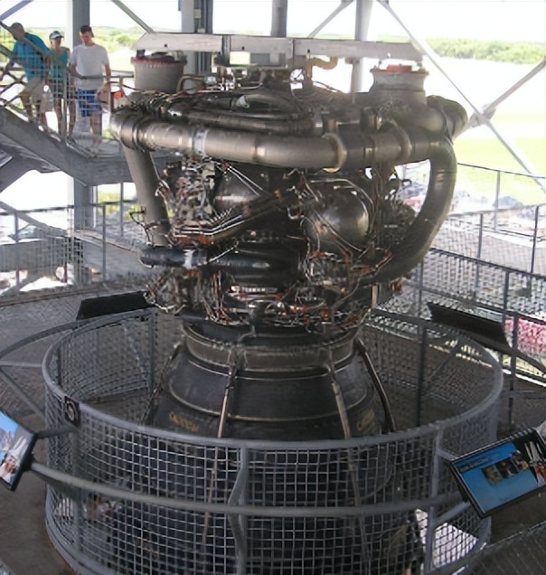 飞机油箱管道结构图,飞机副油箱连接结构