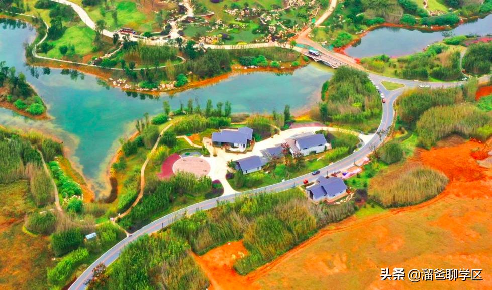 乘着大运会这缕“东风”，应该没有谁比东安湖还快