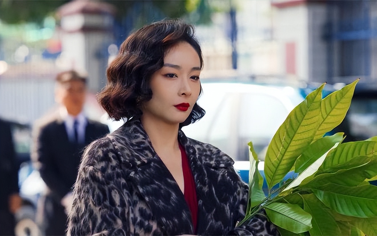 头发干枯毛躁洗完后用什么,洗完头发干枯毛躁用什么护理