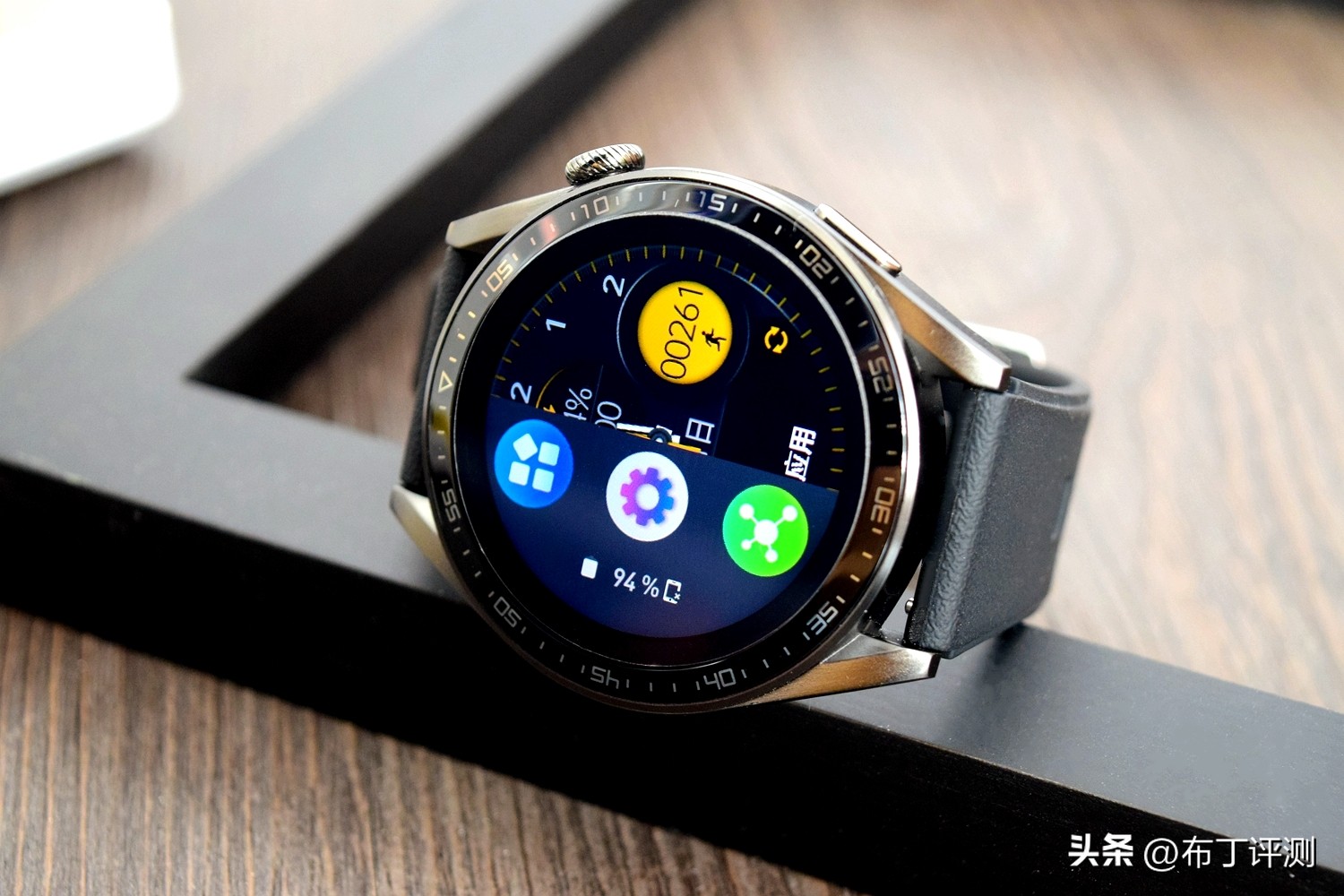 华为手表和荣耀智能手表哪个好,华为手表智能手表