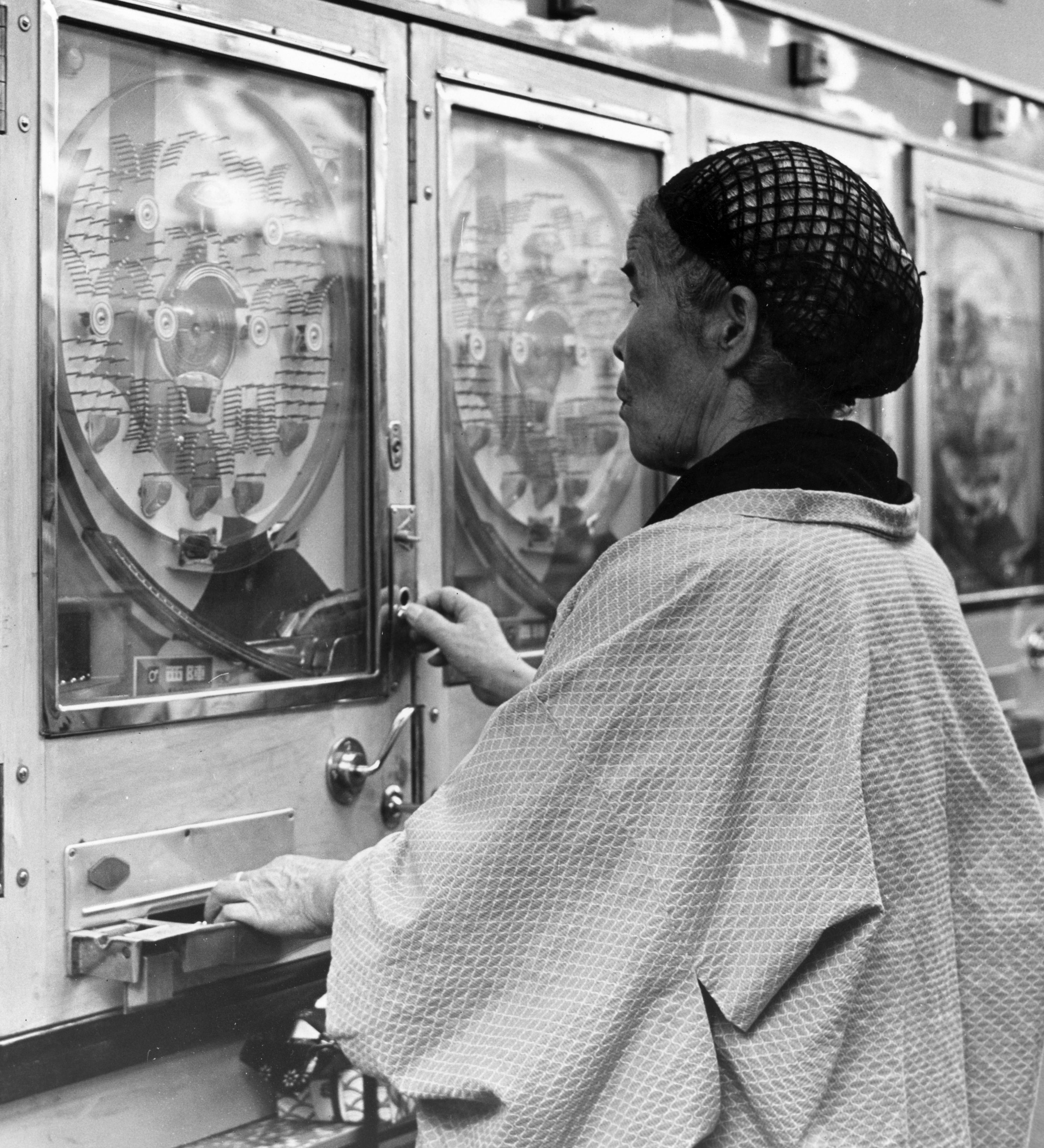 一年输掉2000亿!让日本人不能自拔的“小*珠钢**”,到底有什么魔力