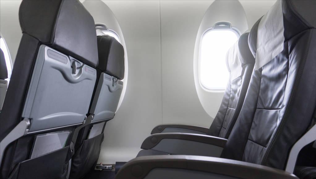 东北“清闲”的机场，每天就一次航班，飞机走后工作人员没事干了