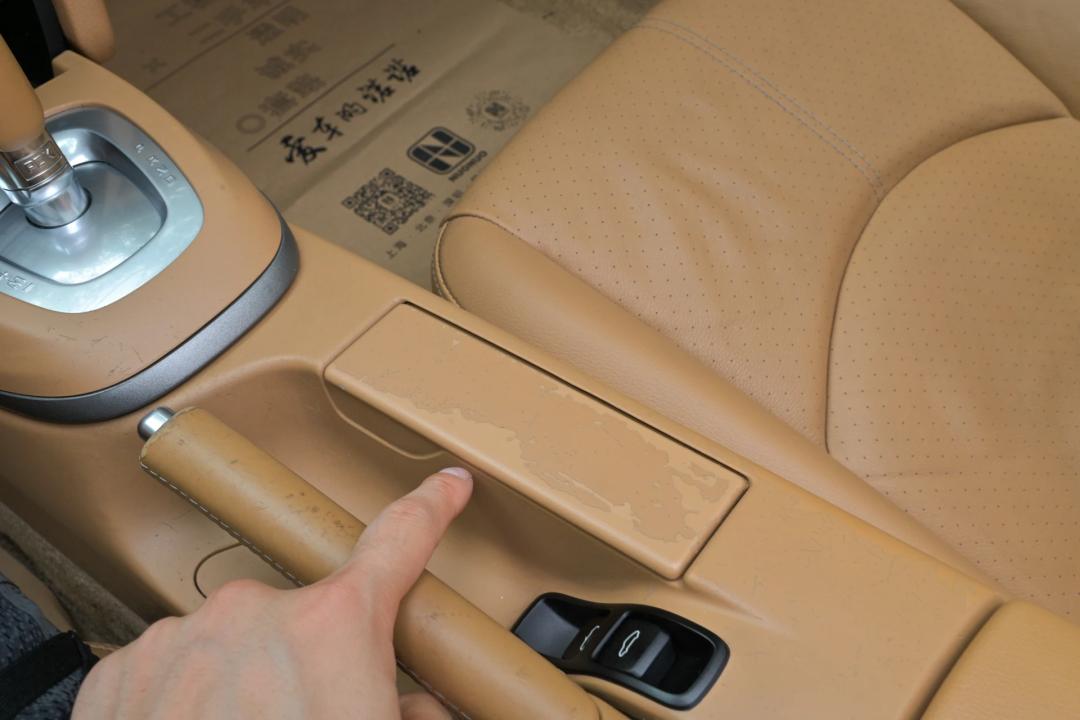 不到20万,入手二手保时捷敞篷车,中置后驱,贴地飞行