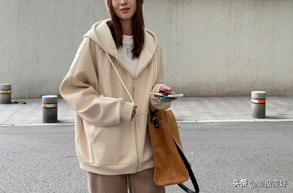 便宜又好看的卫衣店铺推荐,有哪些好看的卫衣店铺基础款