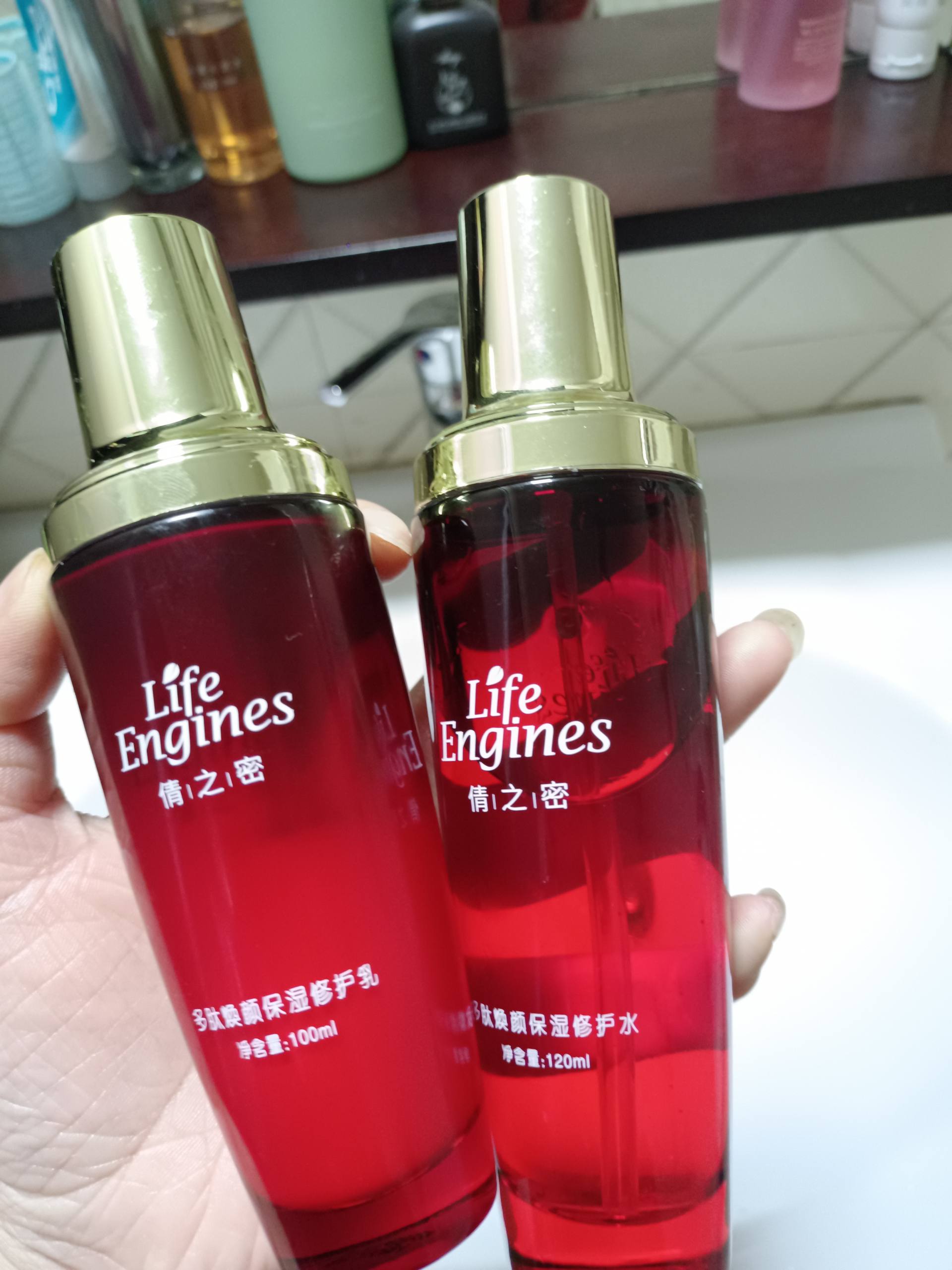 不知道买啥护肤品,不知道买哪个水乳