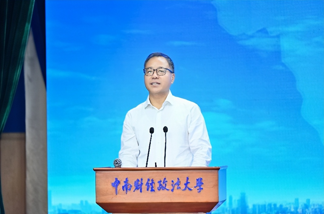 第九届法治社会•长江（国际）论坛在汉隆重开幕专家学者献智献策助推中国式社会治理现代化