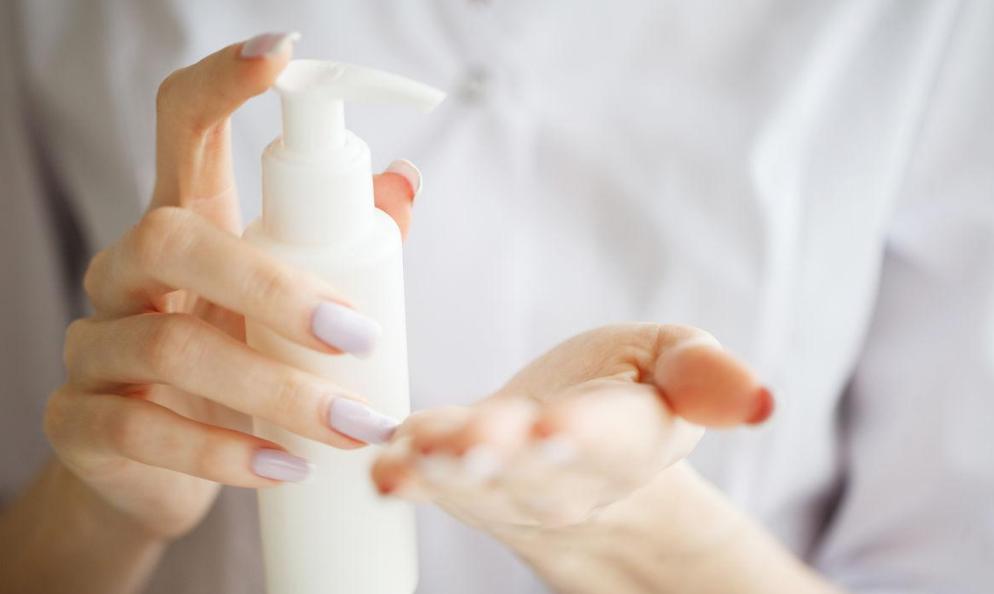 脖子和腋下的小肉粒是怎么回事,脖子和腋下的小肉粒能揪掉吗