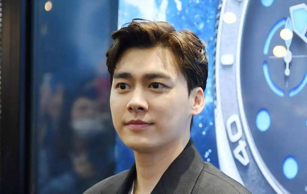 李易峰逆转局面,李易峰知错就改