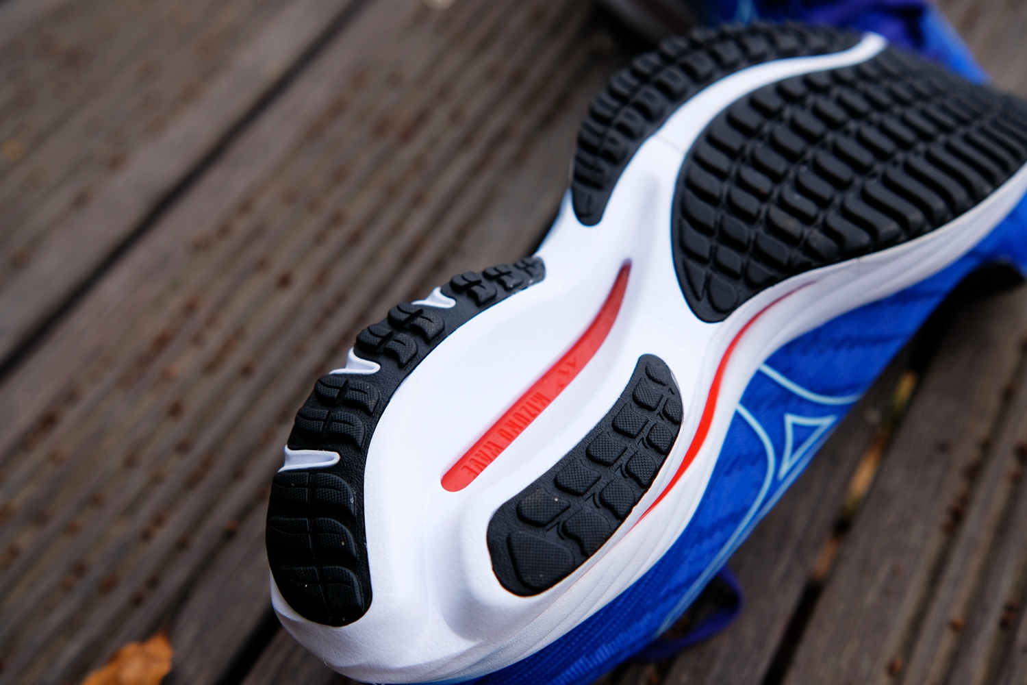 美津浓支撑跑鞋wavehorizon6,美津浓跑鞋waveridergtx怎么样