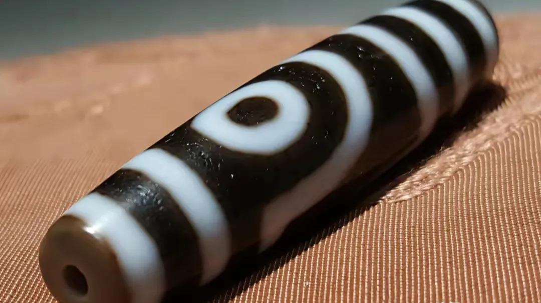 推荐一些好的天珠,真正的天珠应该怎么看