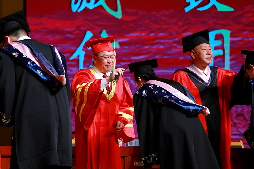 哈尔滨金融学院毕业10年,哈尔滨金融学院2022年毕业时间