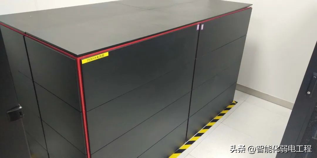 弱电机房的ups配电箱市电连接顺序,弱电机房ups电源要备用几小时