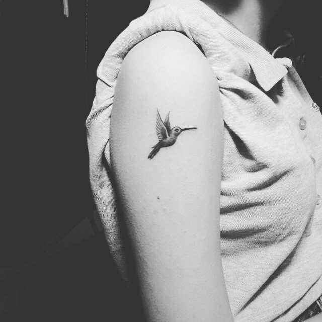 关于女孩25岁父母不让谈恋爱,女孩20岁谈恋爱被父母知道怎么办