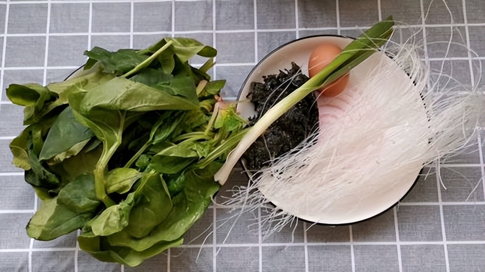 4种升糖食物尽量少碰,建议中老年人多吃这6种食物