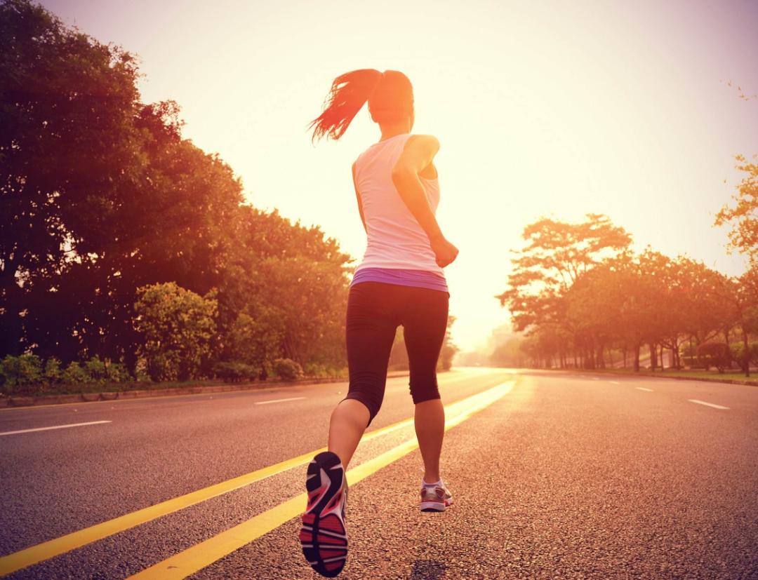 古猿进化成人类的标志,人类的屁股为什么那么大