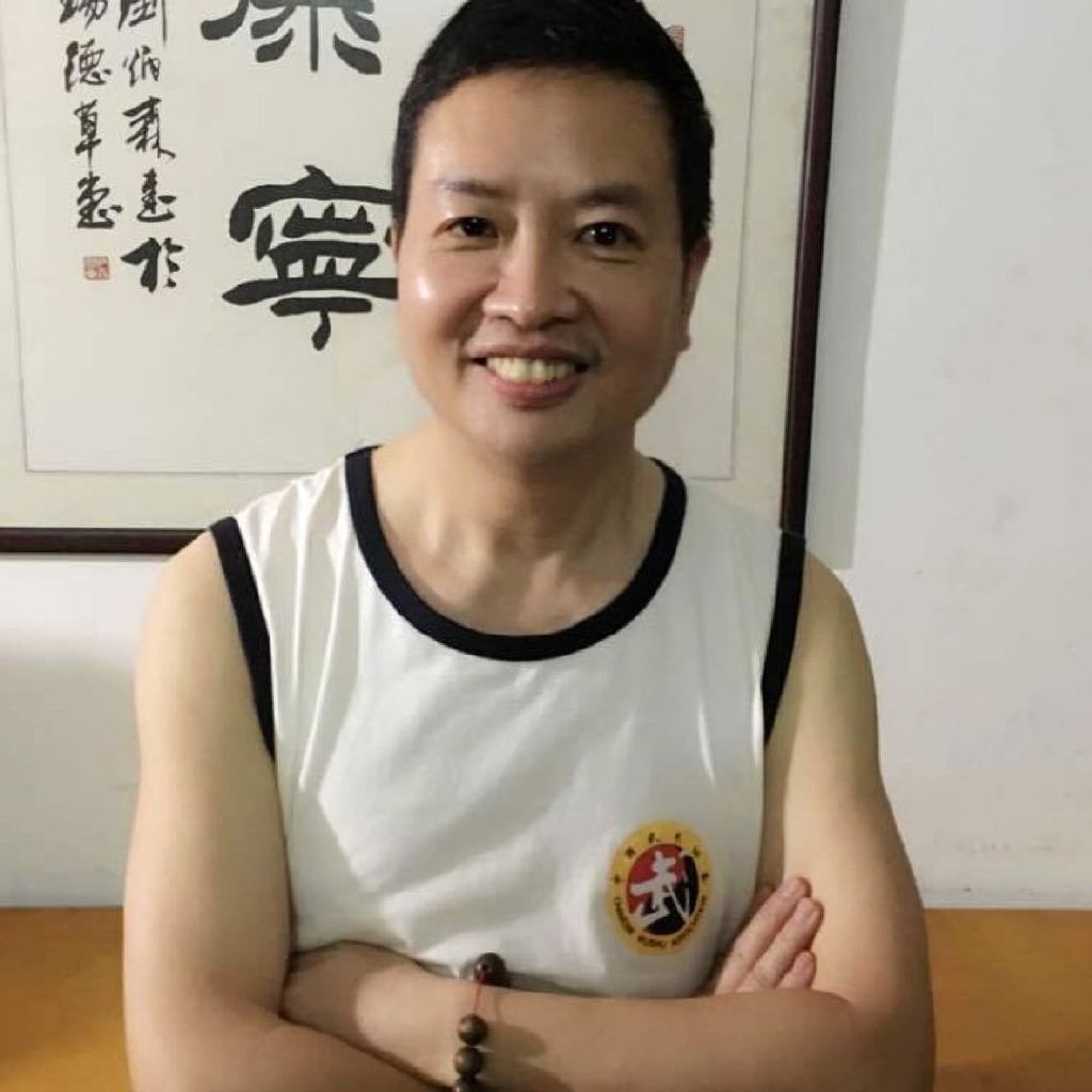 李霄鹏或将接替李铁,李霄鹏将任主教练