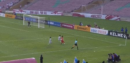 张琳艳3比2绝杀韩国足球视频,张琳艳决赛造2球