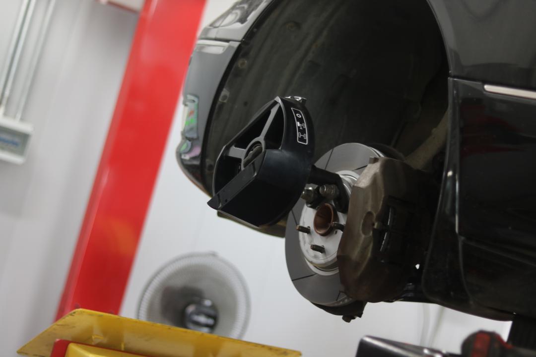 搞了辆“破烂不堪”05年凌志LS430，进厂翻新重造，复活又变新车