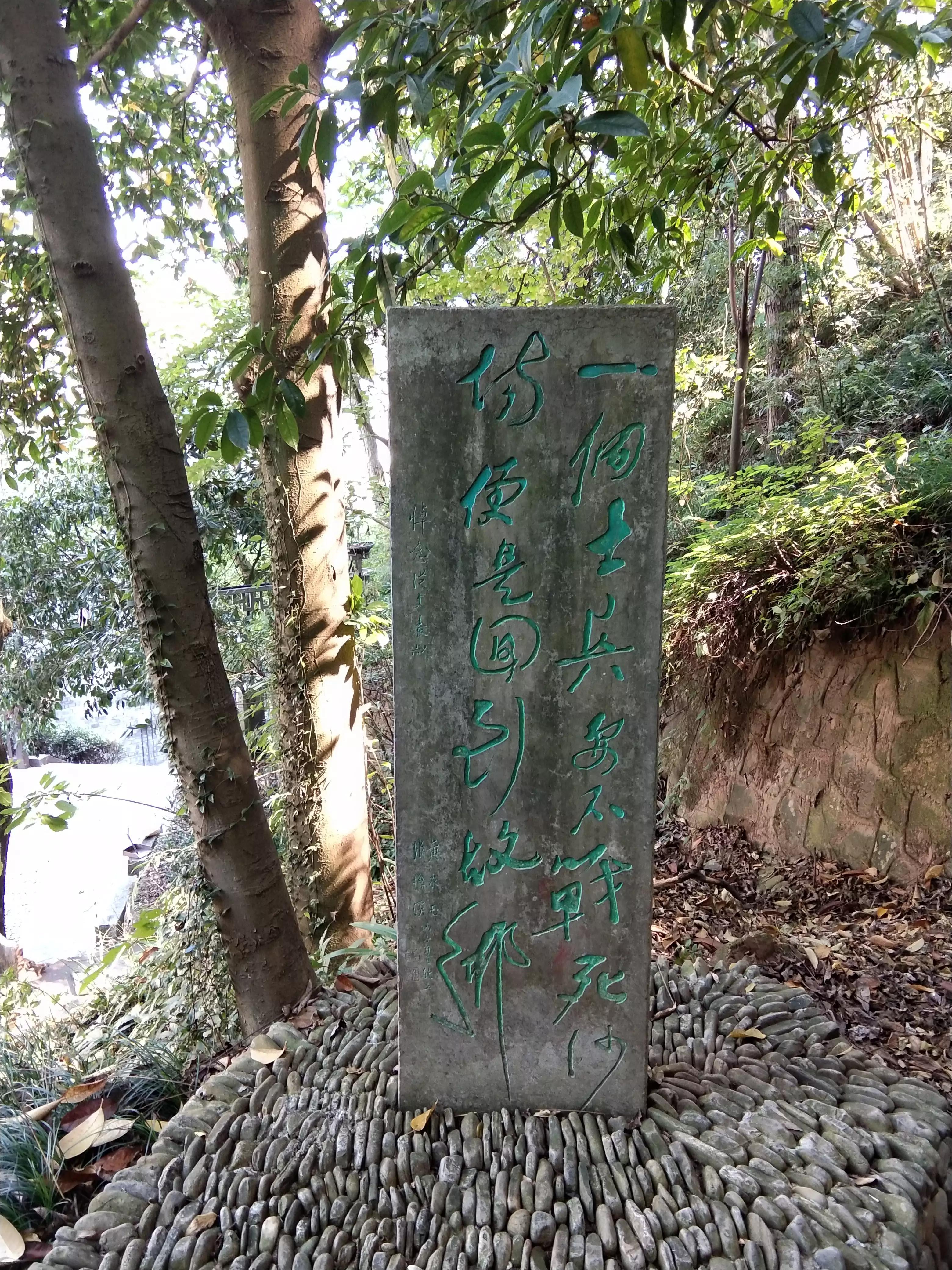 湘西凤凰古城怎么去边城,去湘西凤凰古城旅游