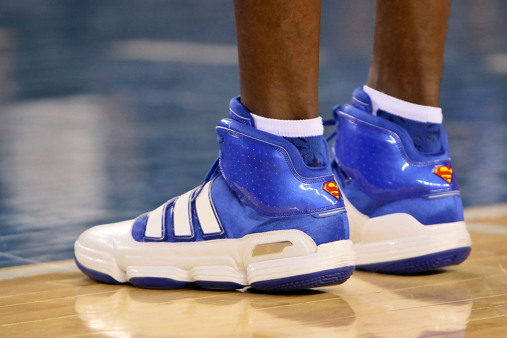 德怀特霍华德魔术,魔术霍华德穿过的球鞋