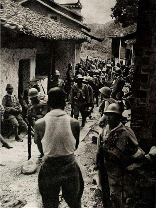 1944年，一支日军伪装成国军闯入湖南山村，5位妇女热情上前劳军