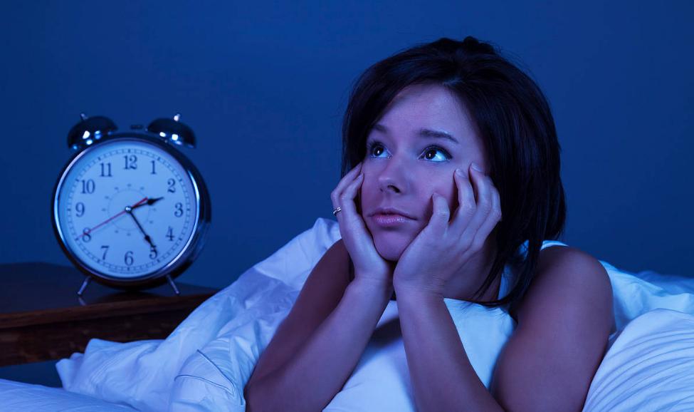 护肝促进睡眠的中药,哪一味药泡水养肝护肝治失眠