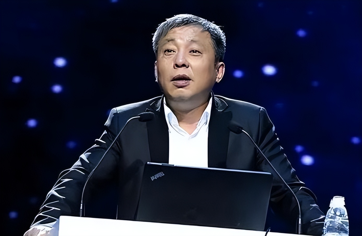 刘益谦买下海外中国艺术品,刘益谦2.8亿买鸡缸杯喝茶