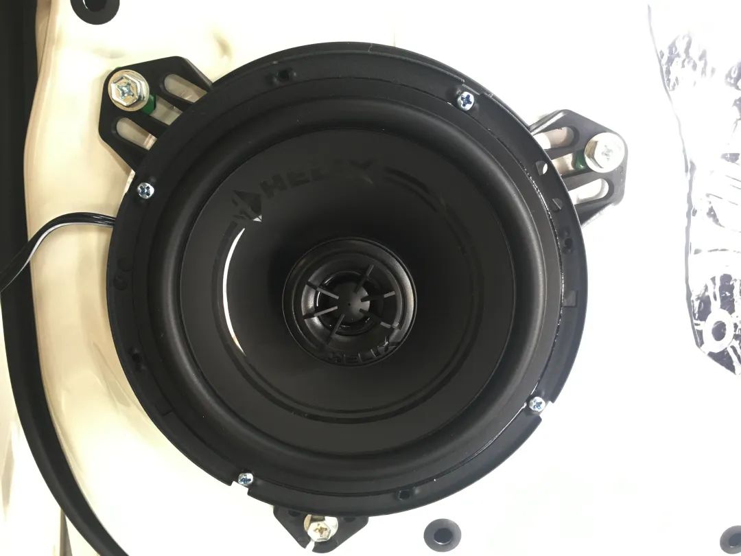 酷路泽升级大喇叭,丰田酷路泽改装蜗牛喇叭