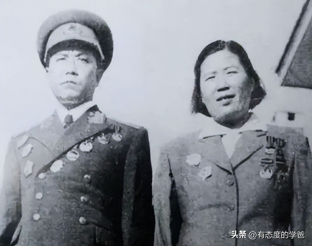 22岁担任军政委，革命13年后却成师级干部，大授衔时难倒罗荣桓