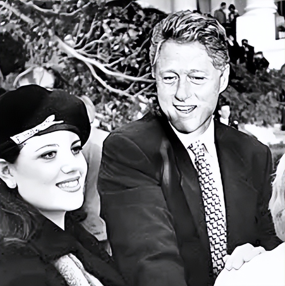 克林顿“拉链门”：美国最著名性丑闻，总统2年与实习生10次偷情