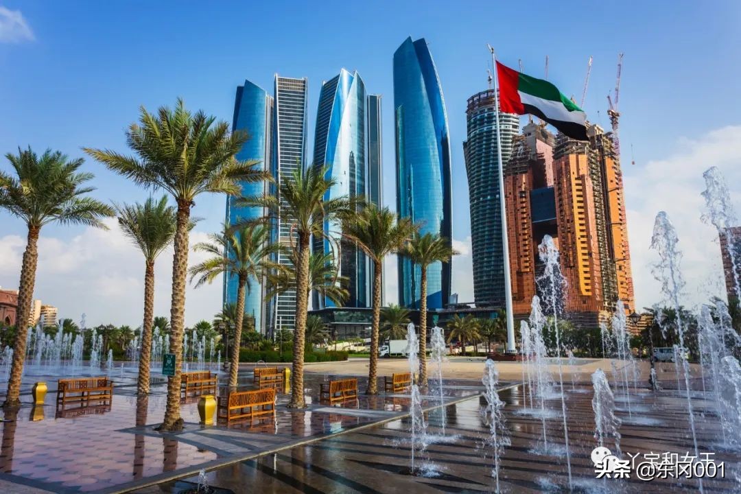 迪拜和阿布扎比的地理位置,在阿布扎比和迪拜哪里生活比较好