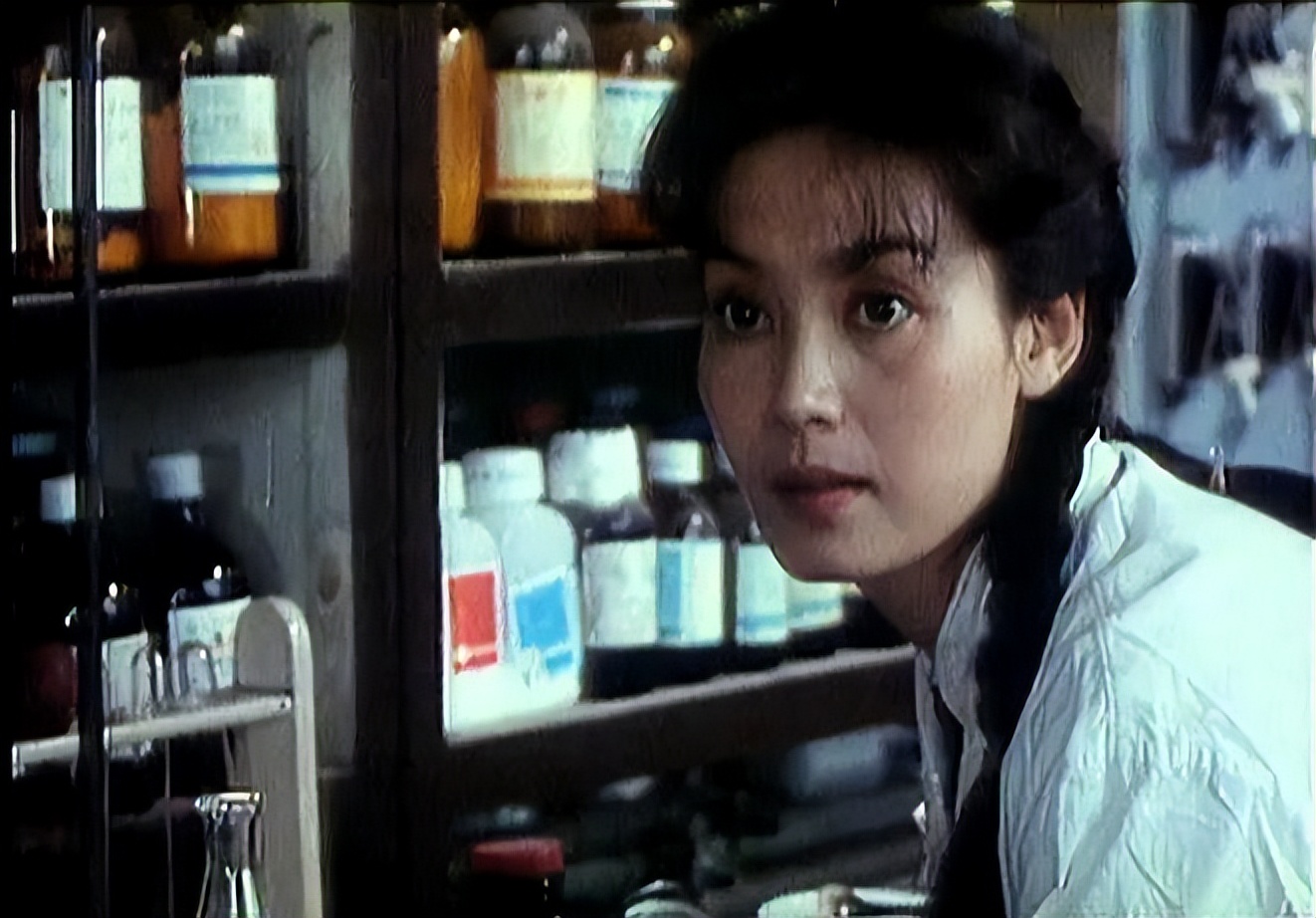 最佳女演员金鸡奖颁奖词,刘晓庆奚美娟金鸡影后