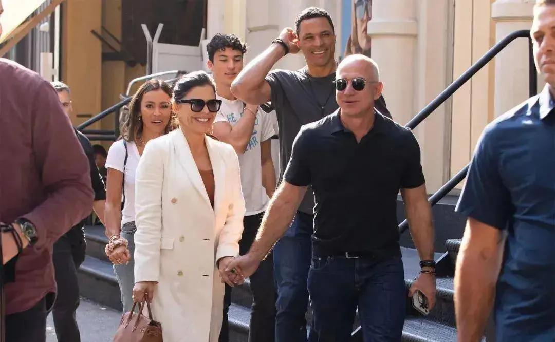 擅长和成功男士互动的淘金者，精通斩男术的首富情人桑切斯上位史