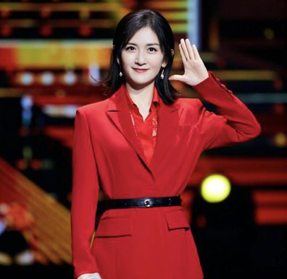 素颜是灾难，化妆是整容，这9位女明星的真实颜值，前后反差巨大