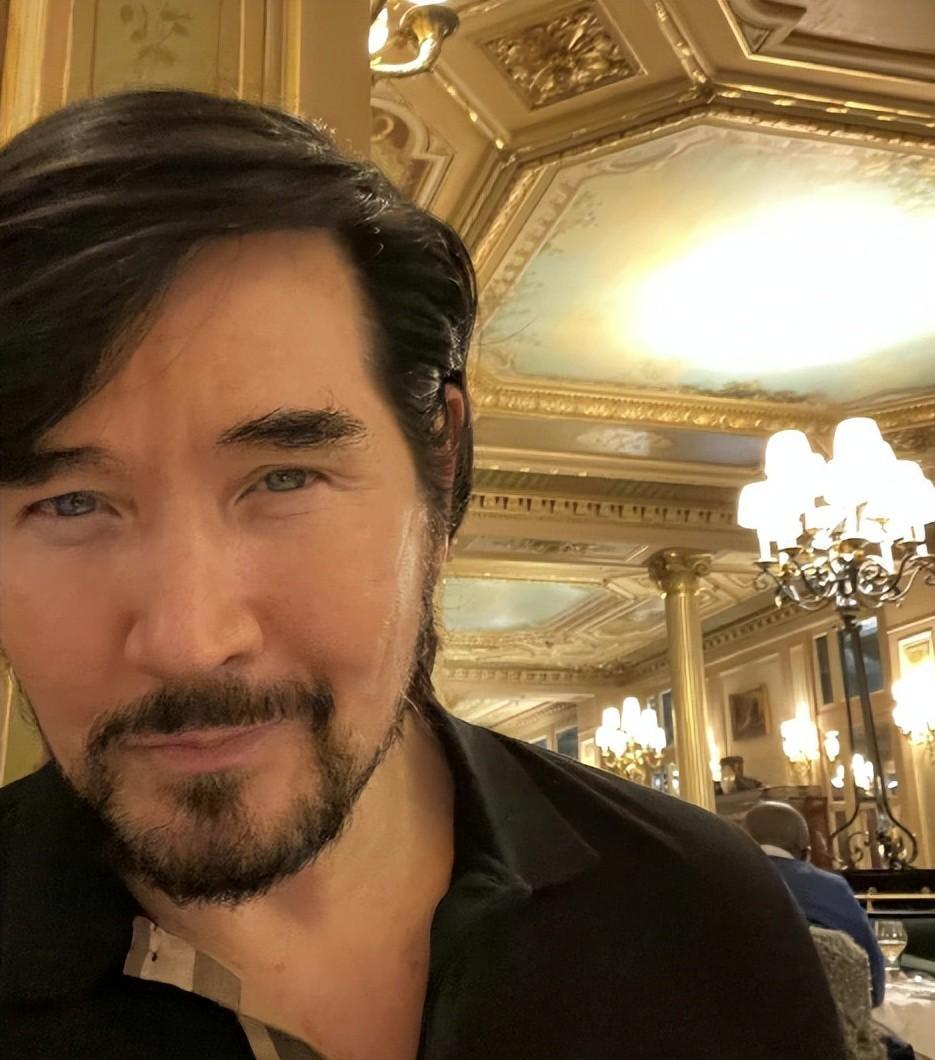 费翔感慨人生,费翔的人生经历