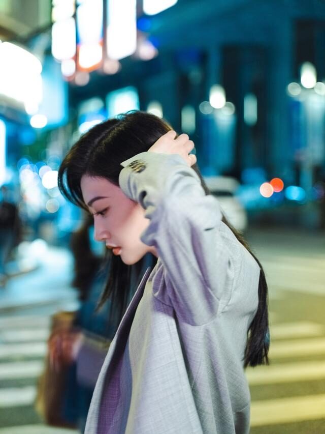 景甜皮裤西装现身,景甜的波点礼服穿搭大秀好身材