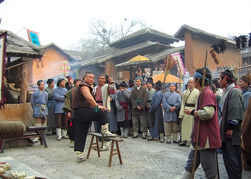 打开细节惊叹，梁山3个好汉的命运竟因为一场临时酒局改变