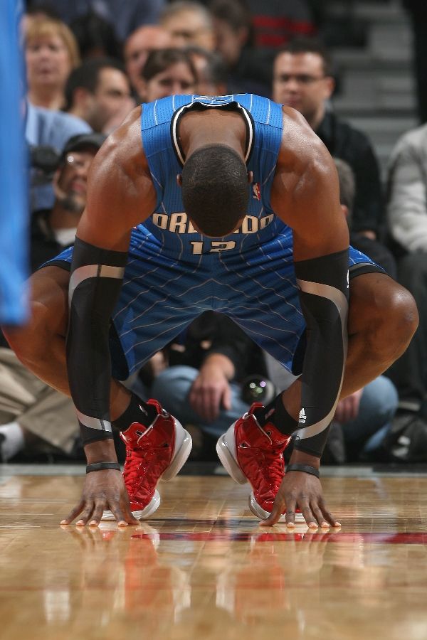 德怀特霍华德奥兰多,阿迪达斯霍华德历代篮球鞋图片