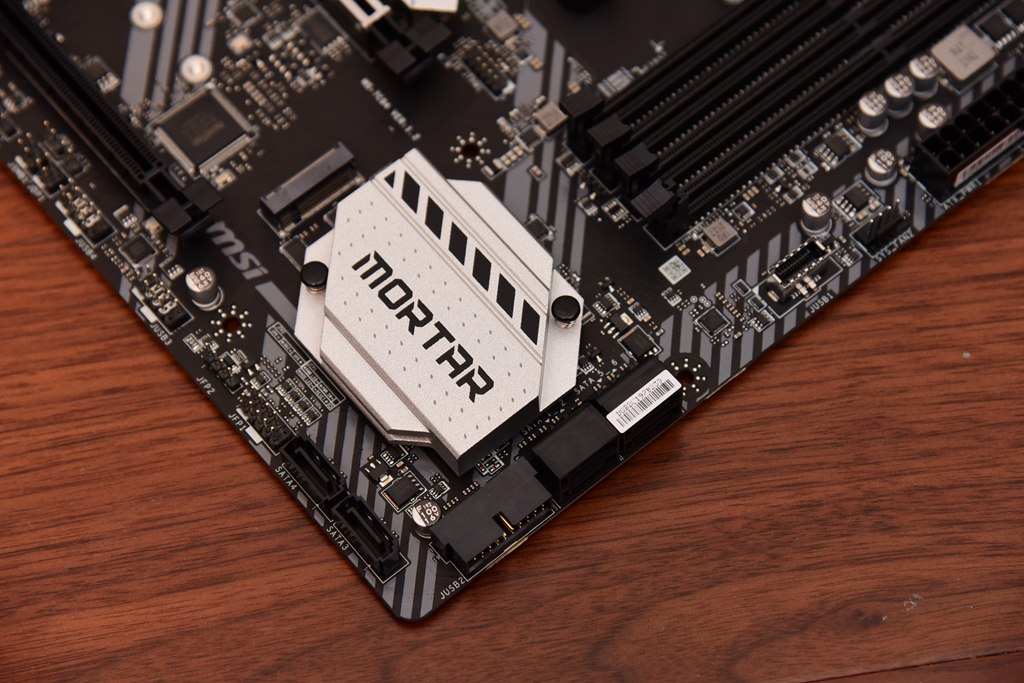 显卡不降价，亮机显卡走起！GTX1050TIRX6400？