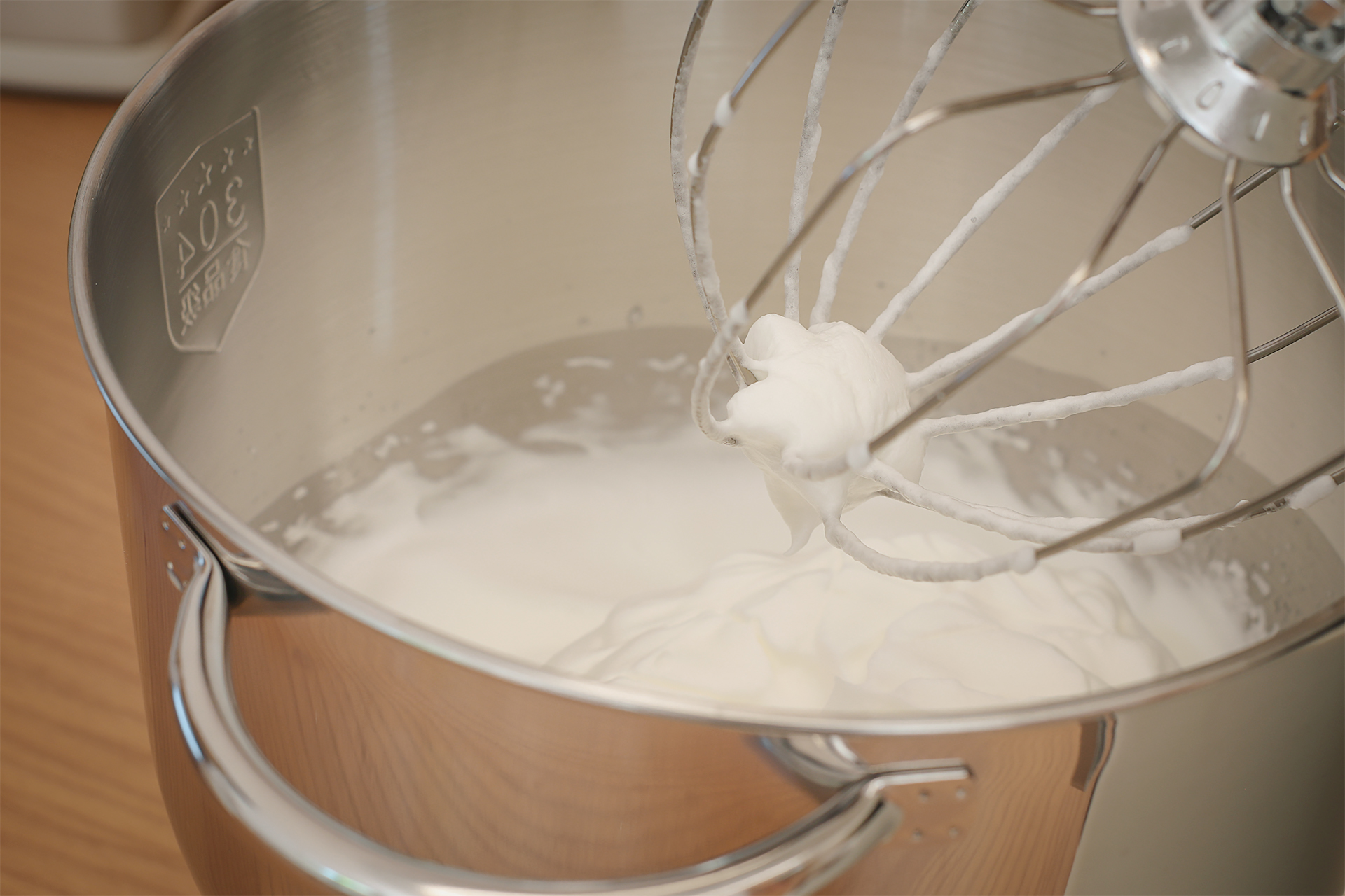 长帝企鹅顶顶打发奶油用几档,长帝企鹅厨师机做面包揉多长时间