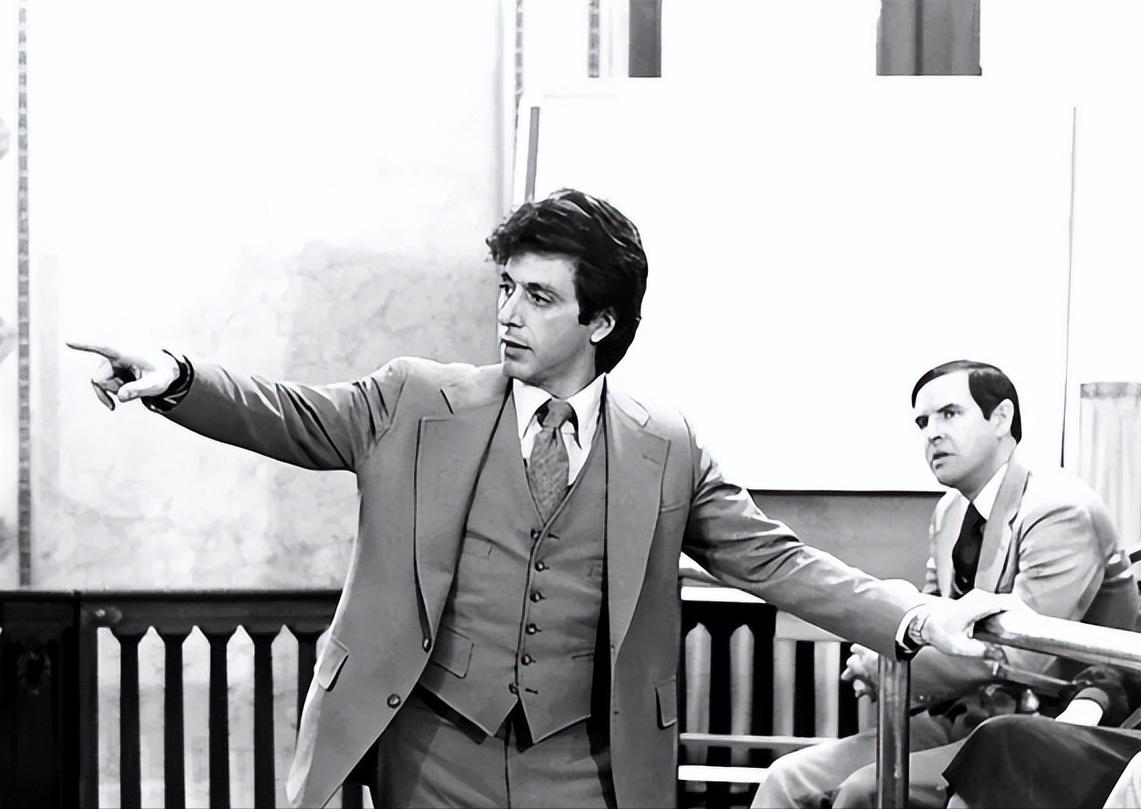 《伸张正义》讲述了在道德与法律冲突下，个人应该如何做出选择？