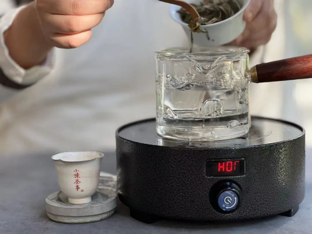 初学品茶怎么感受茶的醇与甘,如何正确选茶品茶