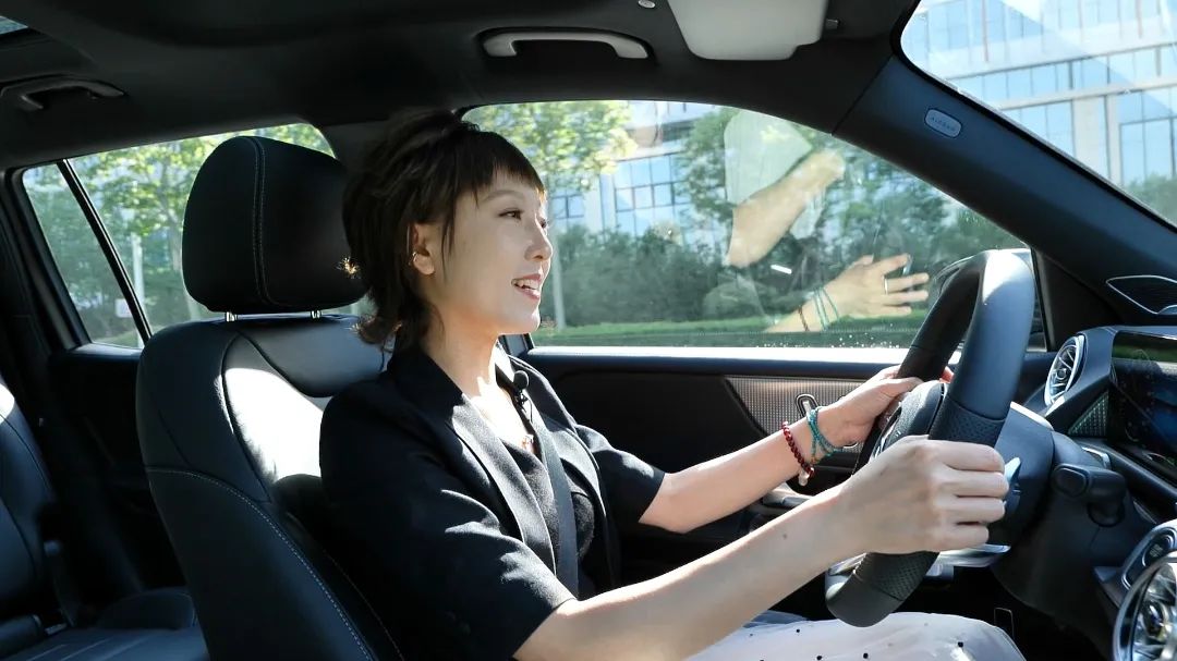 奔驰预测未来不如创造未来,面对风起云涌的时代