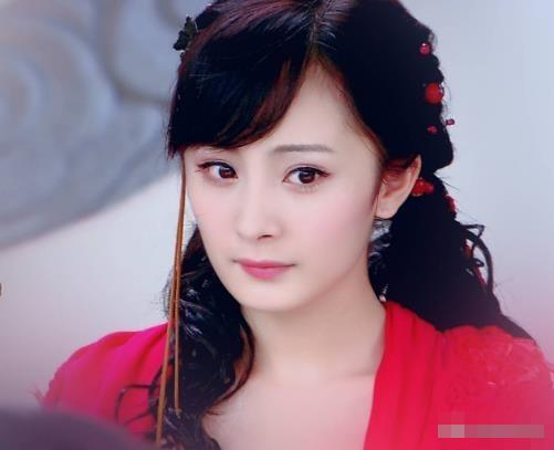 上海这一夜，伴随杨幂身上的3个“未解之谜”，是时候该解开了