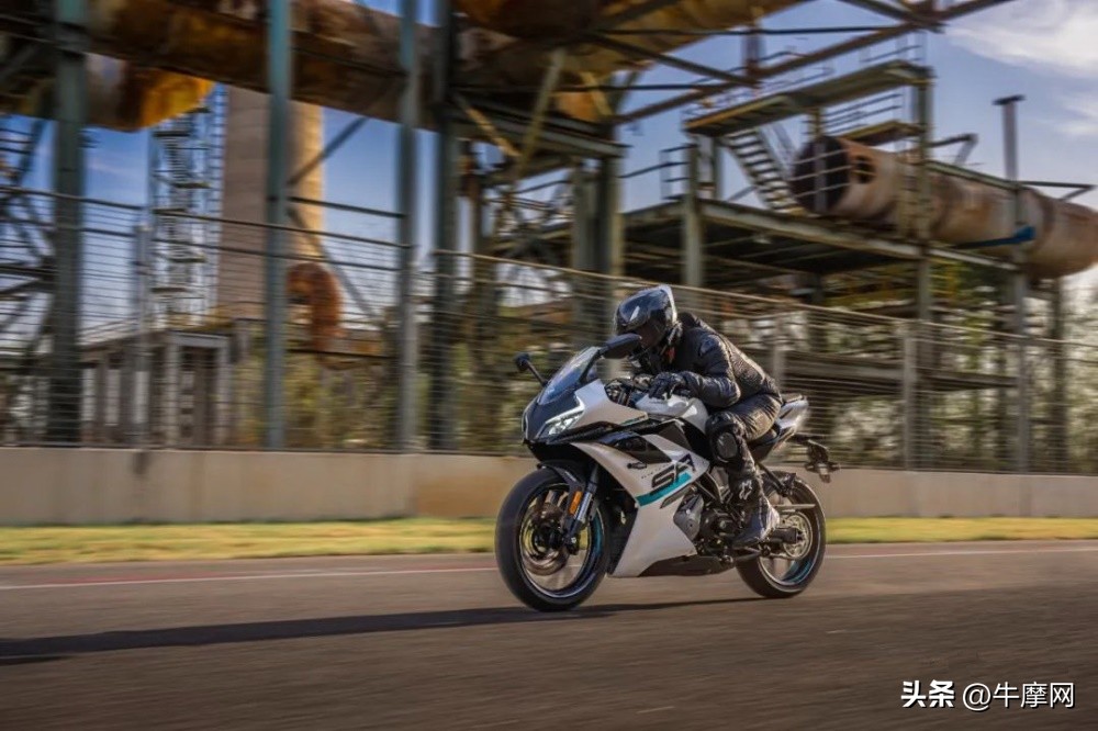 摩展集中举办，新车全员“卷王”？｜5月行业大事件回顾