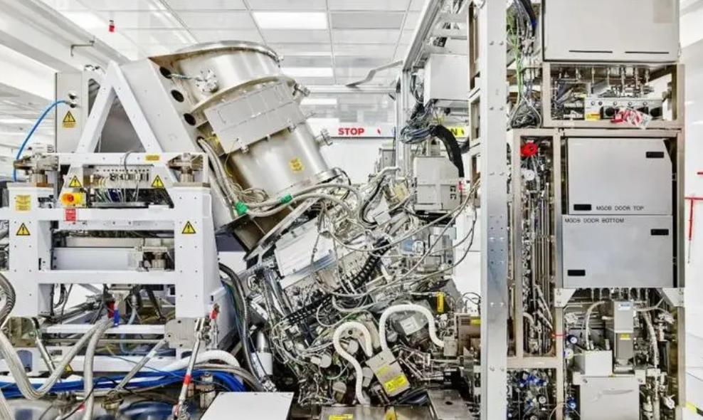 大陆asml谈光刻机,asml对中国光刻机的态度变化