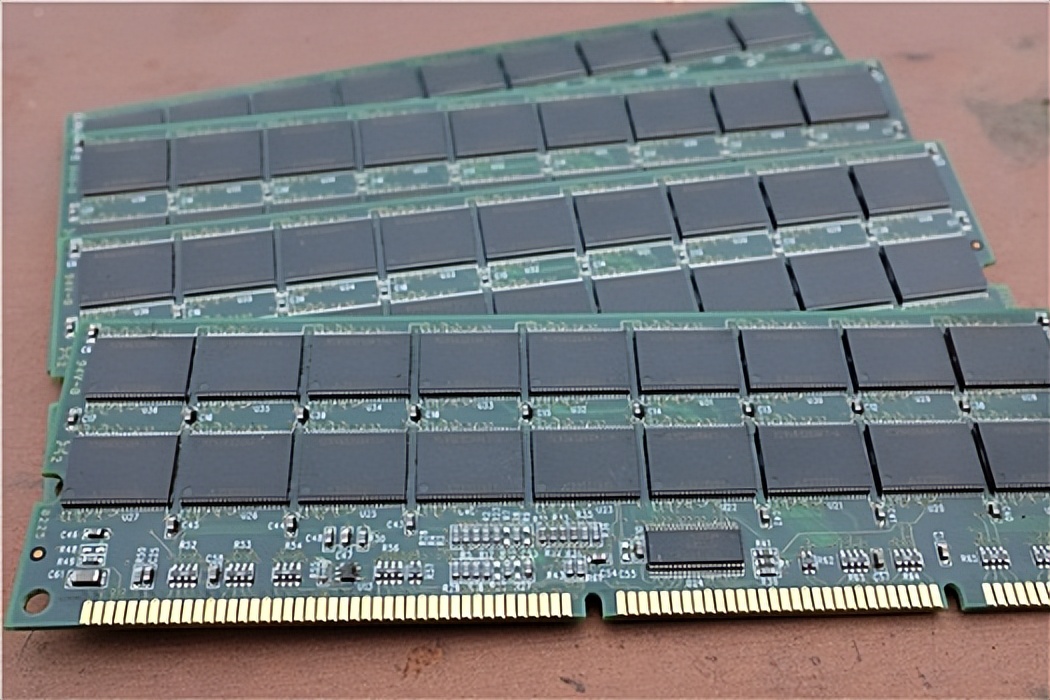 本人大学生适合买笔记本电脑吗,女儿读大一买什么电脑好