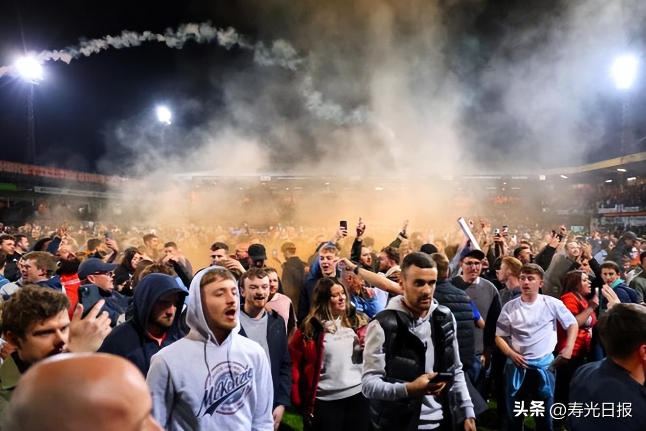 业余球队9年杀进英超!这座小区球场,他们用了118年