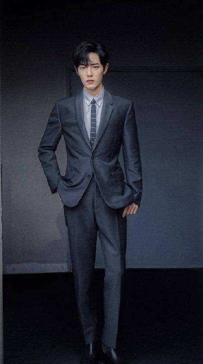 十位穿西装的男明星你最喜欢谁,穿西装很帅的一个男的