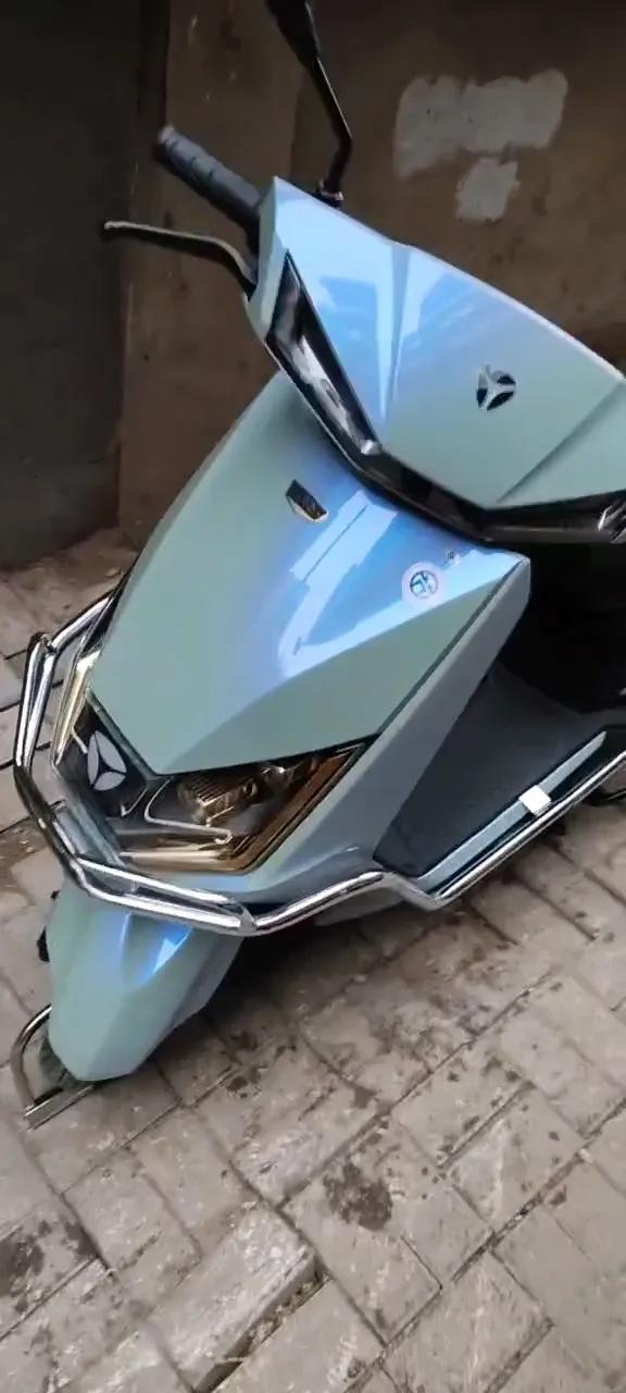 雅迪t5冠能2.0测评,雅迪t5冠能版72v和60v有什么差别